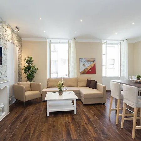 Chocolate-Spacious, Cosy 2-Br Apartament Nicea
